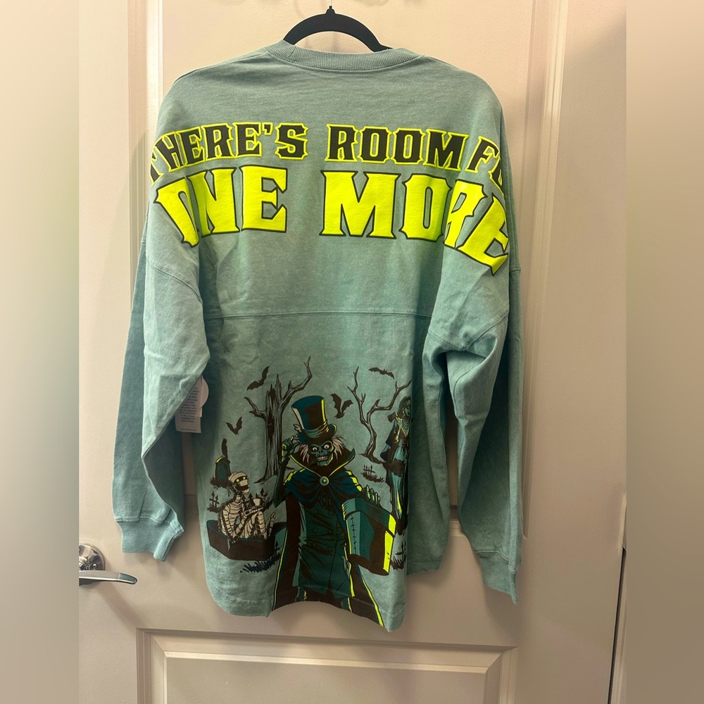 Disney world Spirit Jersey The Haunted Mansion NWT size Small